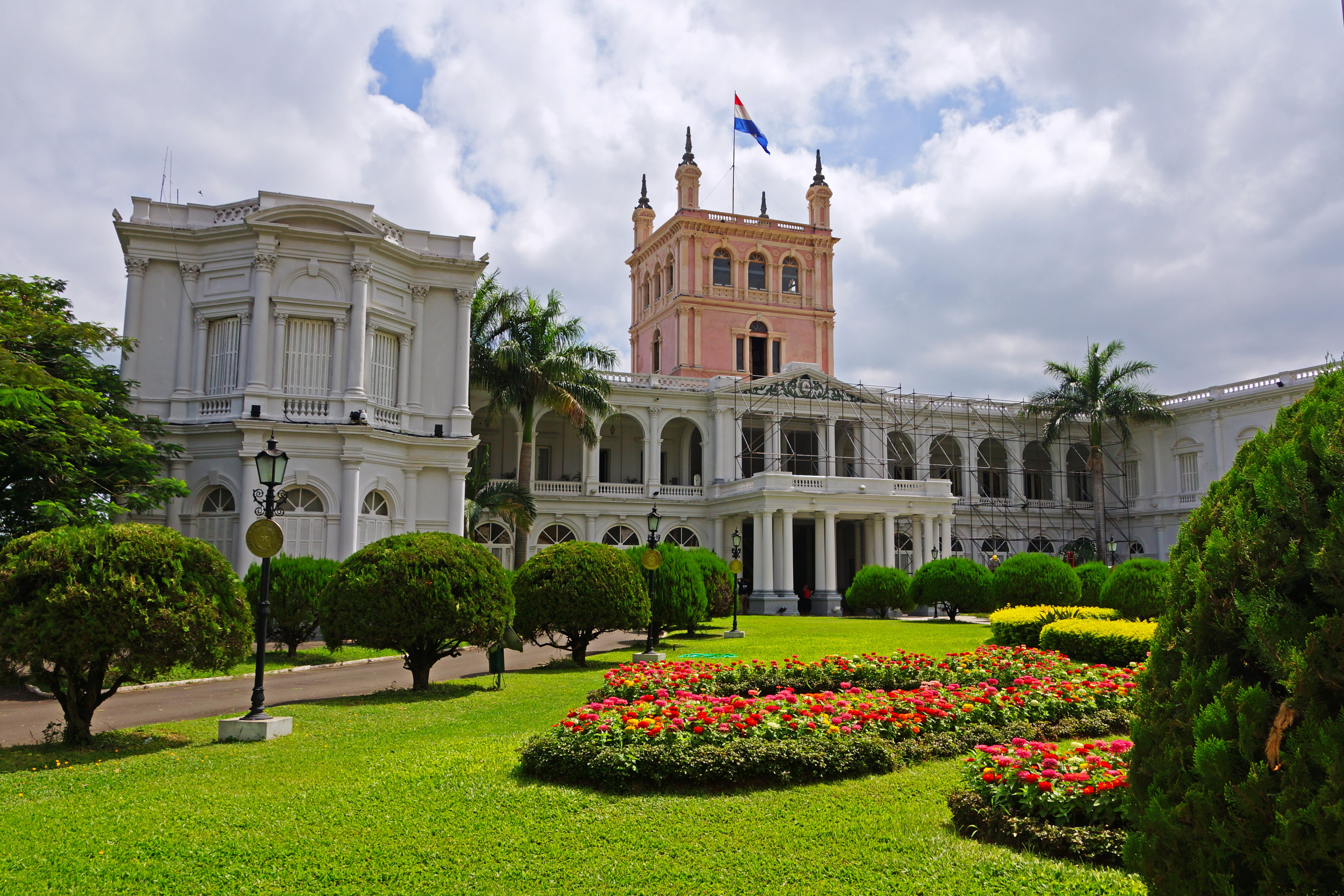 Парагвай это. Дворец Лопес Асунсьон. Асунсьон столица. Город Асунсьон Парагвай. Правительственный дворец Парагвай.