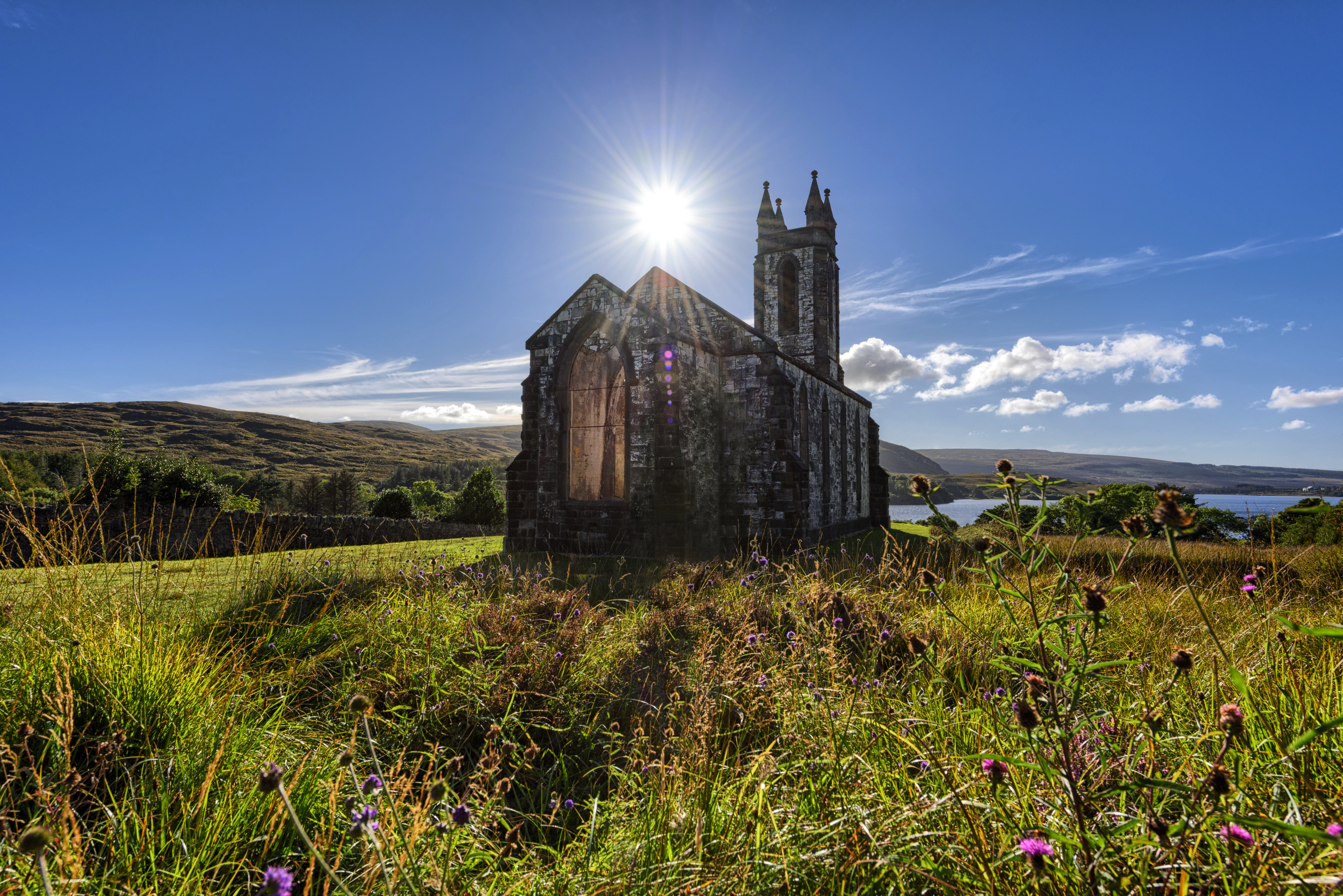 Картинки Церковь Ирландия Dunlewey Church, Donegal солнца Природа старая Каменные 5120x3417 Солнце Старый старые из камня