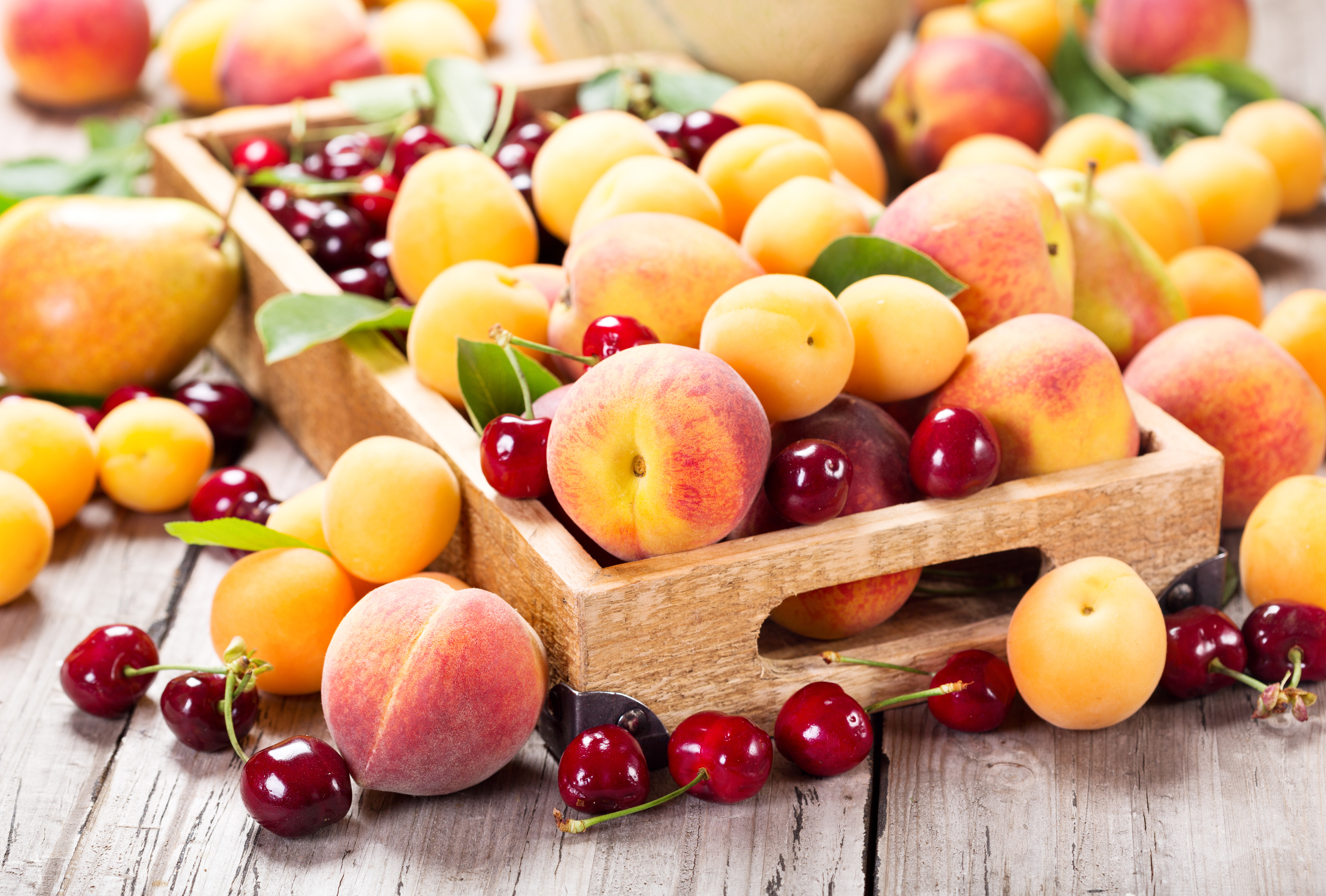 персики фрукты яблоки вишня peaches fruit apples cherry загрузить