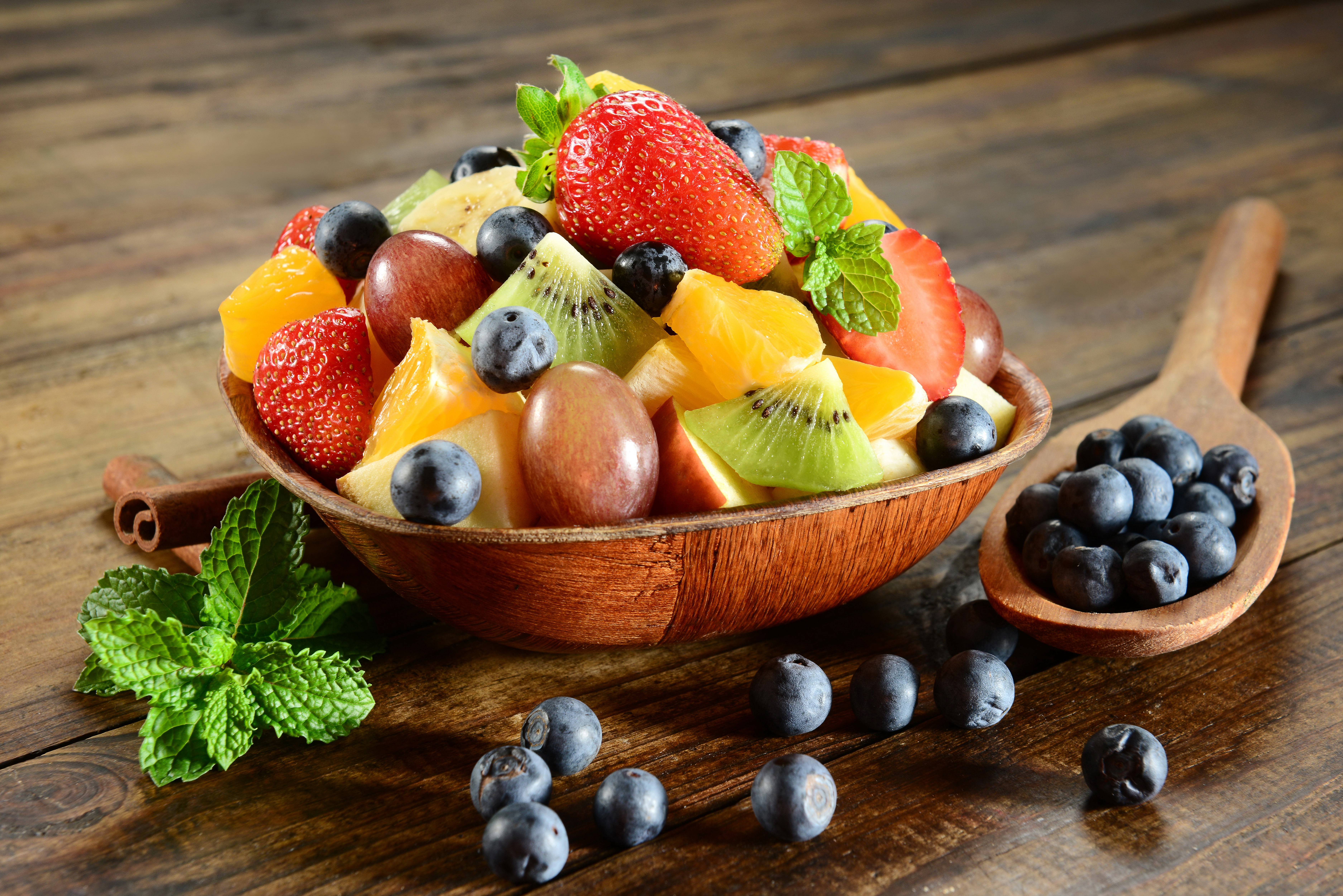 еда фрукты клубника киви салат food fruit strawberry kiwi salad скачать