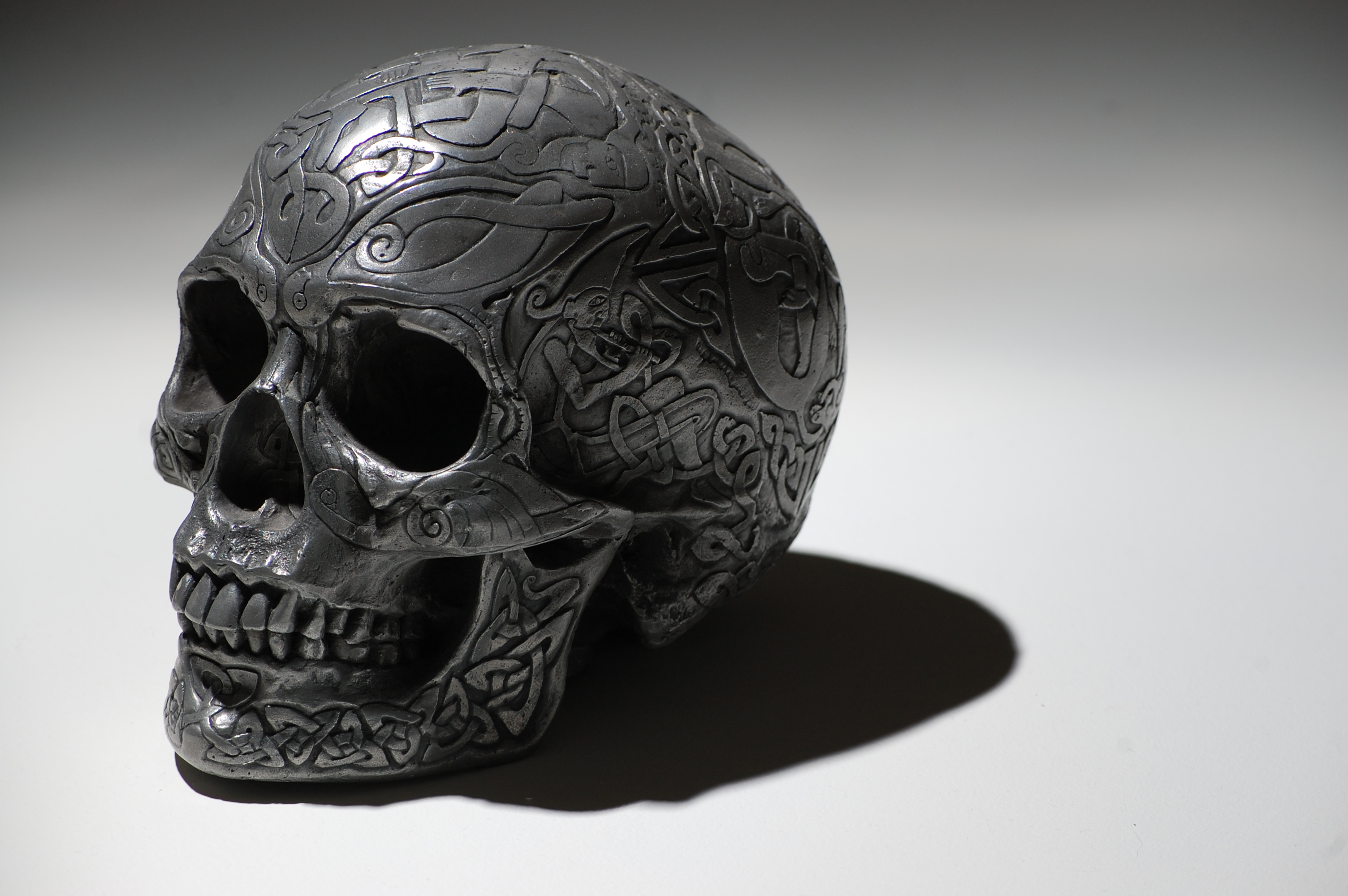 Skull. Красивый череп. Железный череп. Картинки черепа.