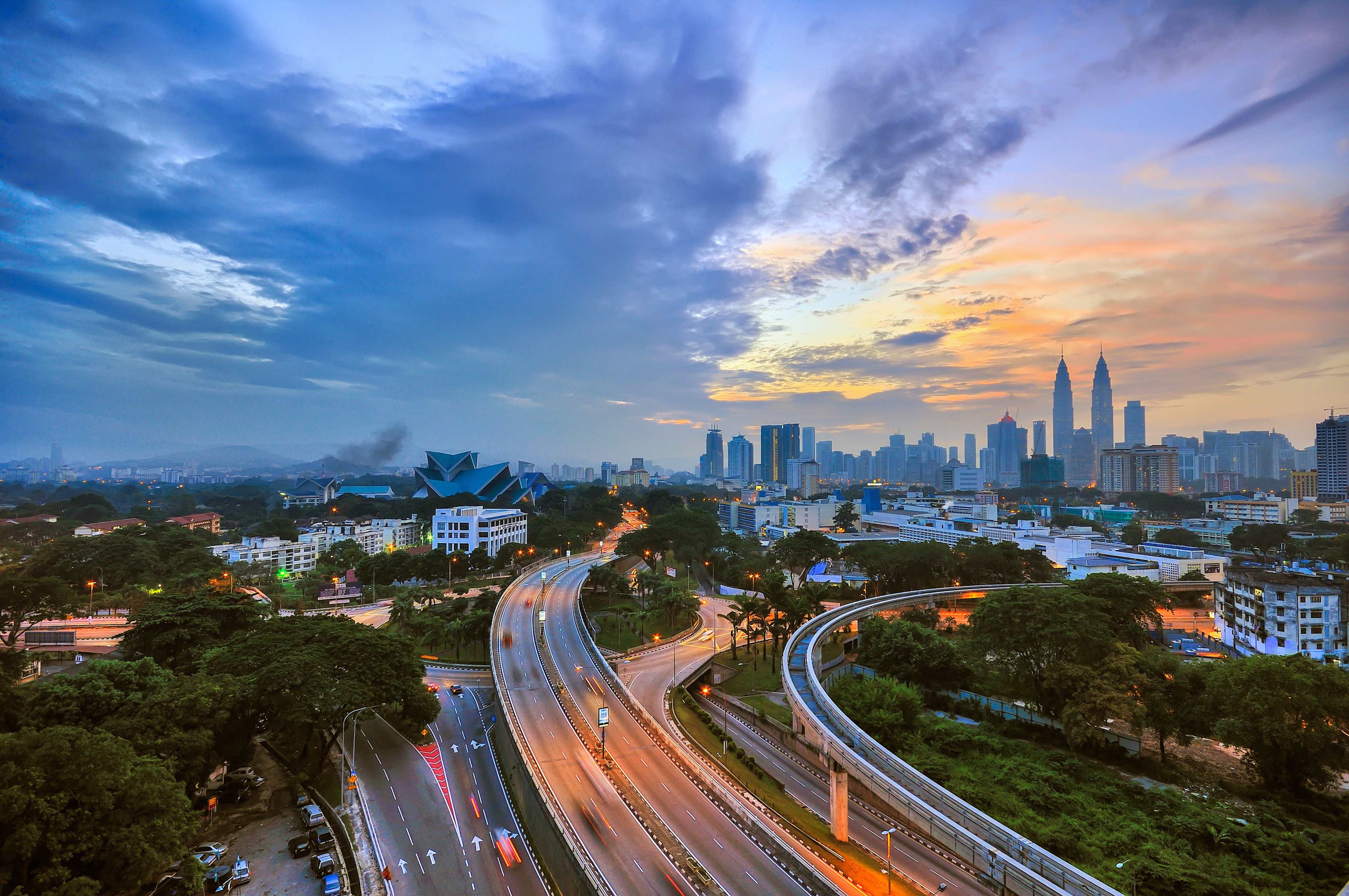 Столица куала лумпур страна. Куала-Лумпур Малайзия. Малайзия Kuala Lumpur. Куала Лумпур дорога. City Highway Куала-Лумпур.