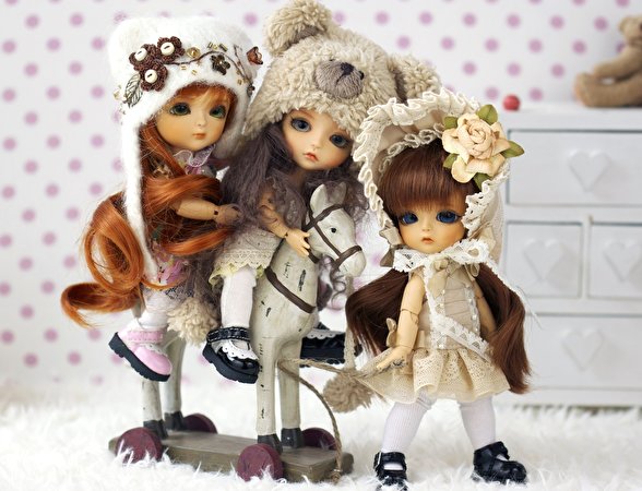 Фотографии девочка куклы Игрушки 588x450 Девочки Кукла игрушка