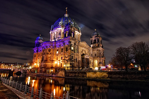 Фото Берлин Германия Реки ночью Города 600x399 река Ночь речка в ночи Ночные город