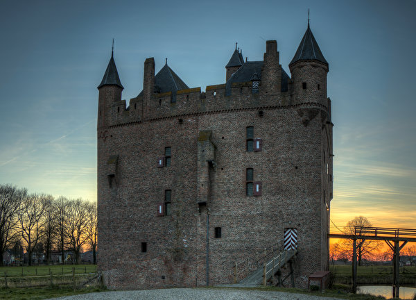 Фотографии Нидерланды Doornenburg Замки город 600x432 голландия замок Города