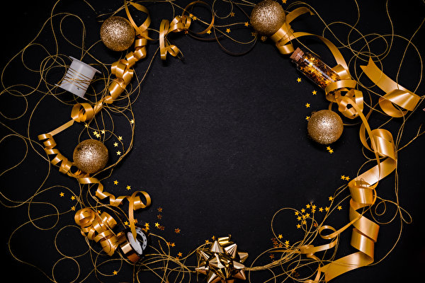 Фото Новый год Звездочки золотая Шар Лента Шаблон поздравительной открытки сером фоне 600x400 Рождество золотые Золотой золотых Шарики ленточка Серый фон