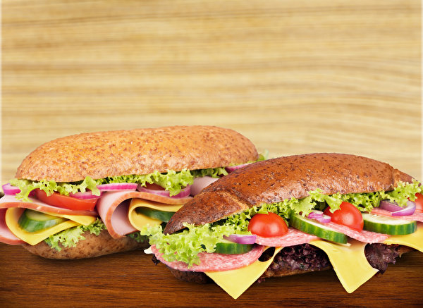 Картинка вдвоем Сэндвич Колбаса Булочки Овощи Продукты питания 600x437 2 два две Двое Еда Пища