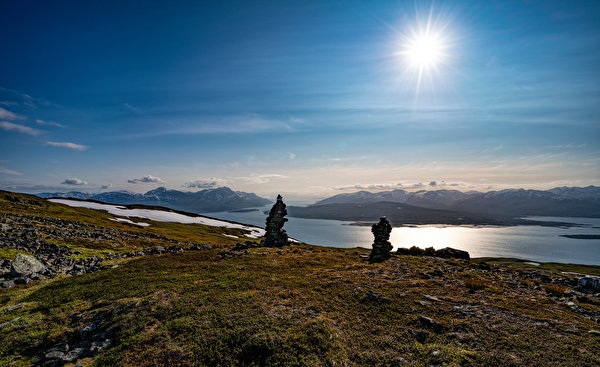 Фотография Норвегия Tromsø солнца Природа Небо Луга Камни 600x367 Солнце Камень