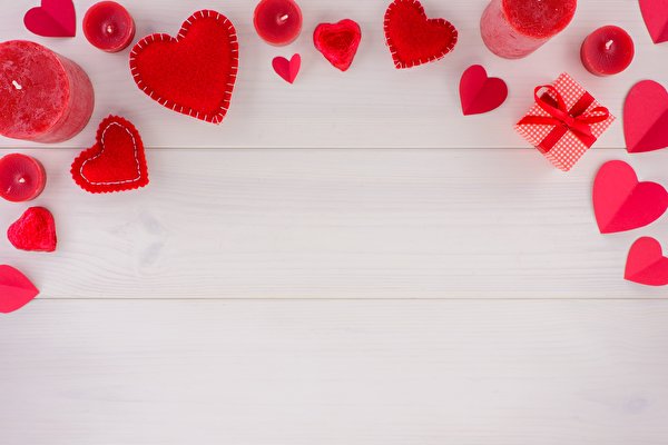 Фотографии День всех влюблённых сердечко Свечи Шаблон поздравительной открытки Доски 600x400 День святого Валентина серце Сердце сердца