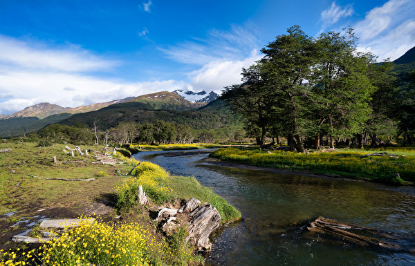 Картинка Аргентина Ushuaia, Patagonia гора Природа Пейзаж речка 600x385 Горы Реки река