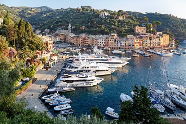 Картинки Италия Portofino, Liguria Холмы Яхта Пристань город 600x400 холм холмов Пирсы Причалы Города