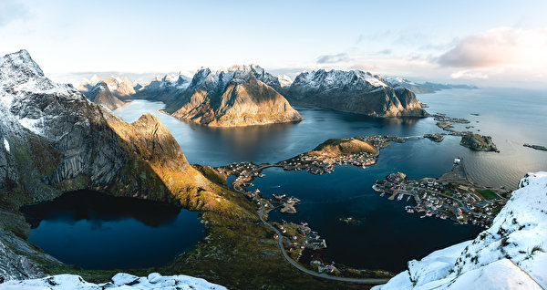Обои для рабочего стола Лофотенские острова Норвегия Горы Природа Сверху 600x318 гора