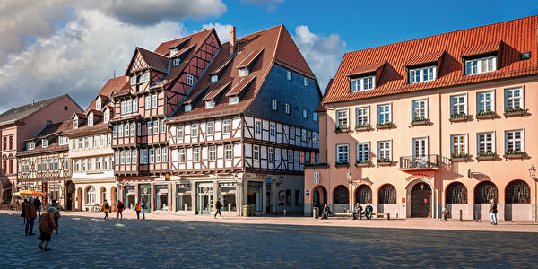 Картинки Германия Городская площадь Quedlinburg Здания Города 600x300 городской площади Дома город