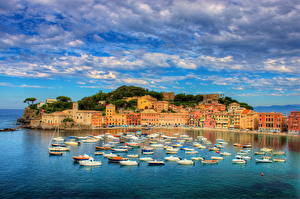 Фото Италия Побережье Небо Катера Лигурия Облака Sestri Levante Города