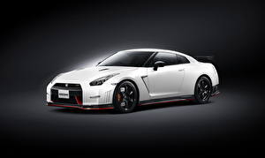 Фотографии Ниссан Белых 2014 GT-R Nismo машина