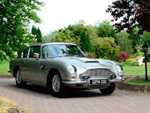 Фотографии Aston Martin Винтаж Парк Серый 1969 DB6 Vantage mkII Автомобили