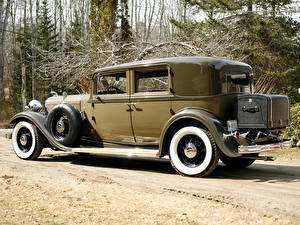 Фотографии Винтаж Lincoln Сбоку Седан Model KB 4-door Sedan 1932 Автомобили