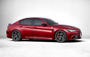 Картинки Альфа ромео Сбоку Бордовый 2016 Giulia Quadrifoglio 952 машина