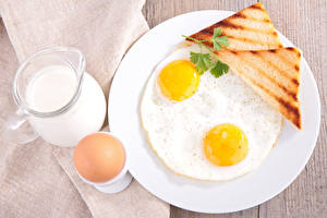 Фото Хлеб Молоко Яичница Яйцами Кувшин Breakfast