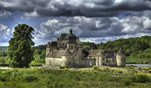 Фото Замки Франция HDR Облачно Chateau du Theret, La Sauniere город