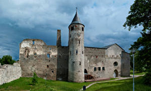 Фото Эстония Развалины Замок Haapsalu Castle город