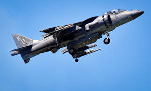 Обои для рабочего стола Самолеты Истребители AV-8B Harriers Авиация