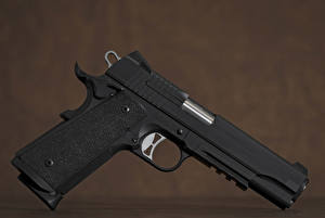 Фотографии Пистолетом Вблизи Sig Sauer Tacops 1911 Армия