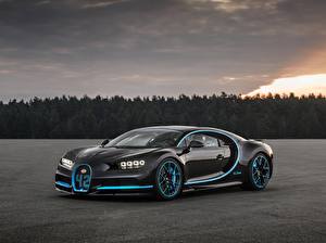 Обои BUGATTI Черных Black 2017 Chiron авто