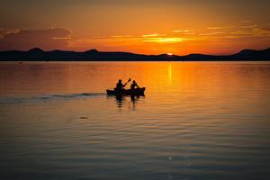 Фотография Венгрия Рассвет и закат Озеро Лодки 2 Balaton lake Природа