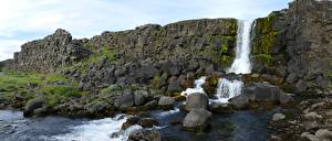 Обои для рабочего стола Камни Исландия Парк Мха Скала Ручеек Thingvellir national Park Природа