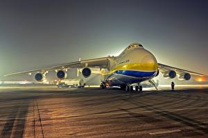 Обои Самолеты Транспортный самолёт An-225 Mriya