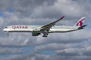 Картинка Эйрбас Самолеты Пассажирские Самолеты Сбоку Qatar Airways, A350-1000 Авиация